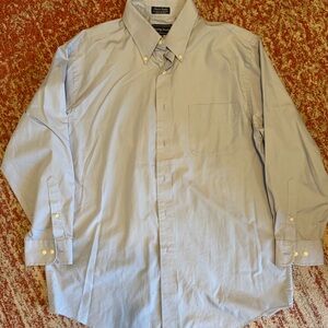 Men’s Classic Fit Light Blue Button-Down Dress Shirt